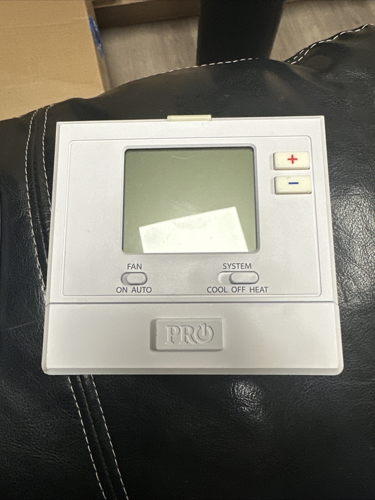 Pro1 IAQ T701 Non-Programmable 1H/1C Dual-Powered Thermostat gallery