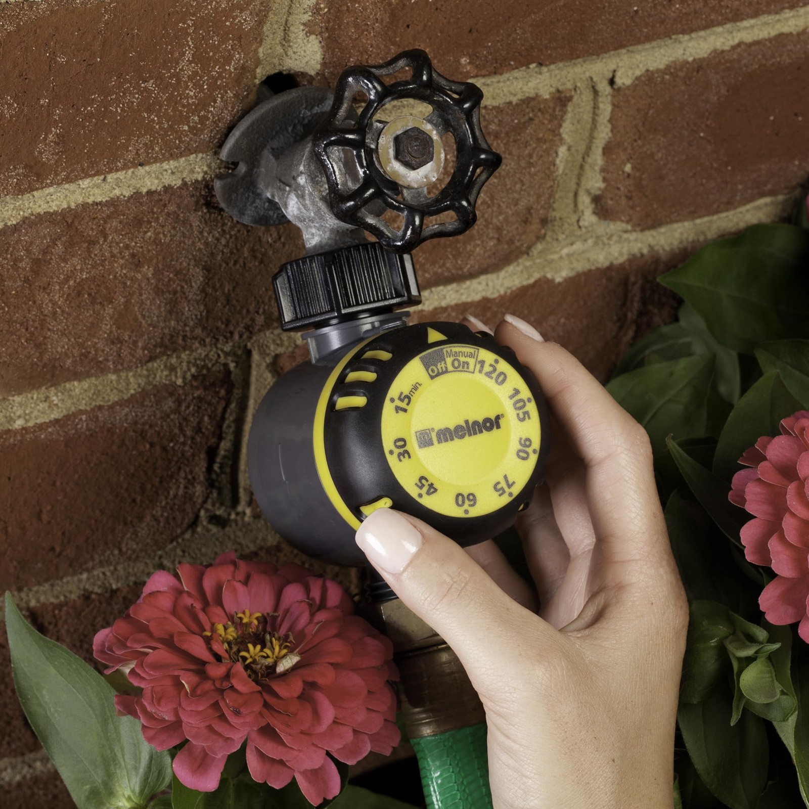 Melnor 65136AMZ Mechanical Timer, Black, Yellow gallery