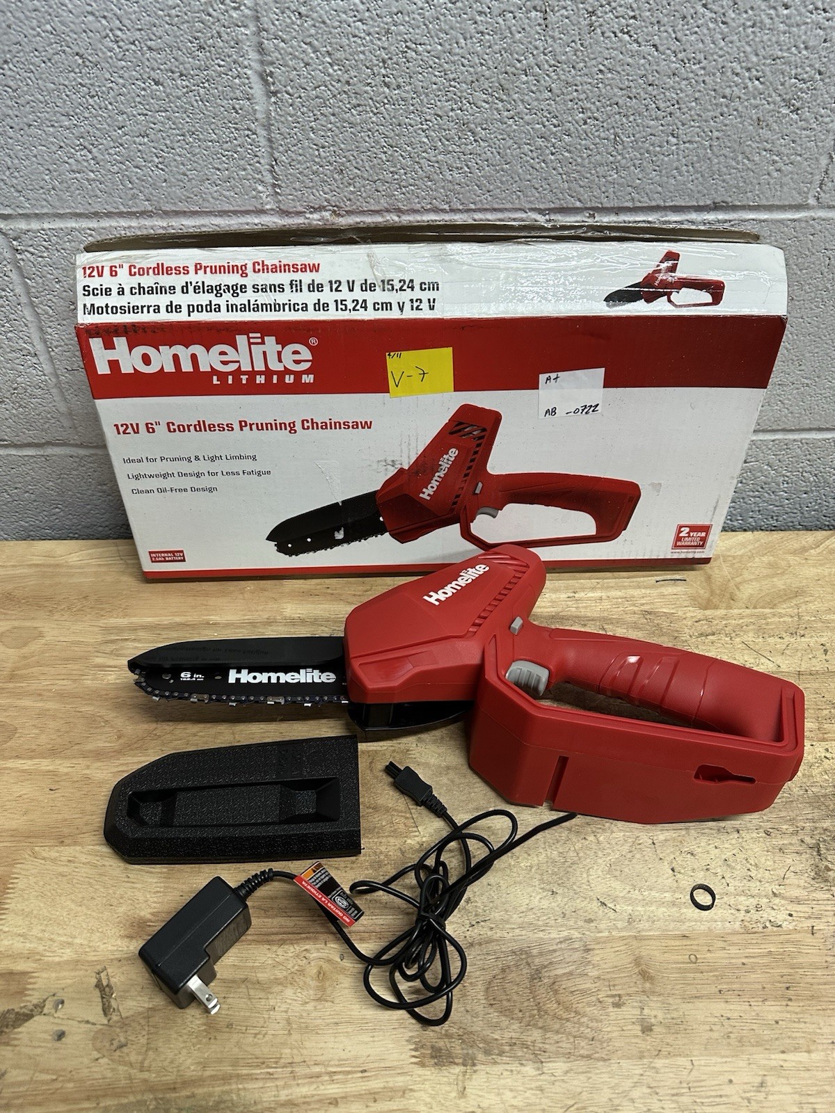 Homelite 12V 6 in. Cordless Pruning Mini Chainsaw & Charger (Open Box)HOMCS01VNM gallery
