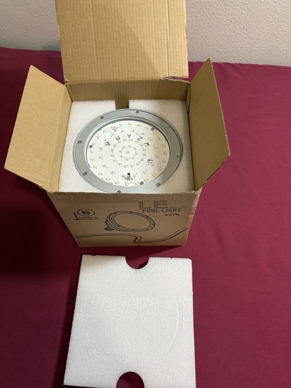 Waterproof LED Pool Light Bulb gallery