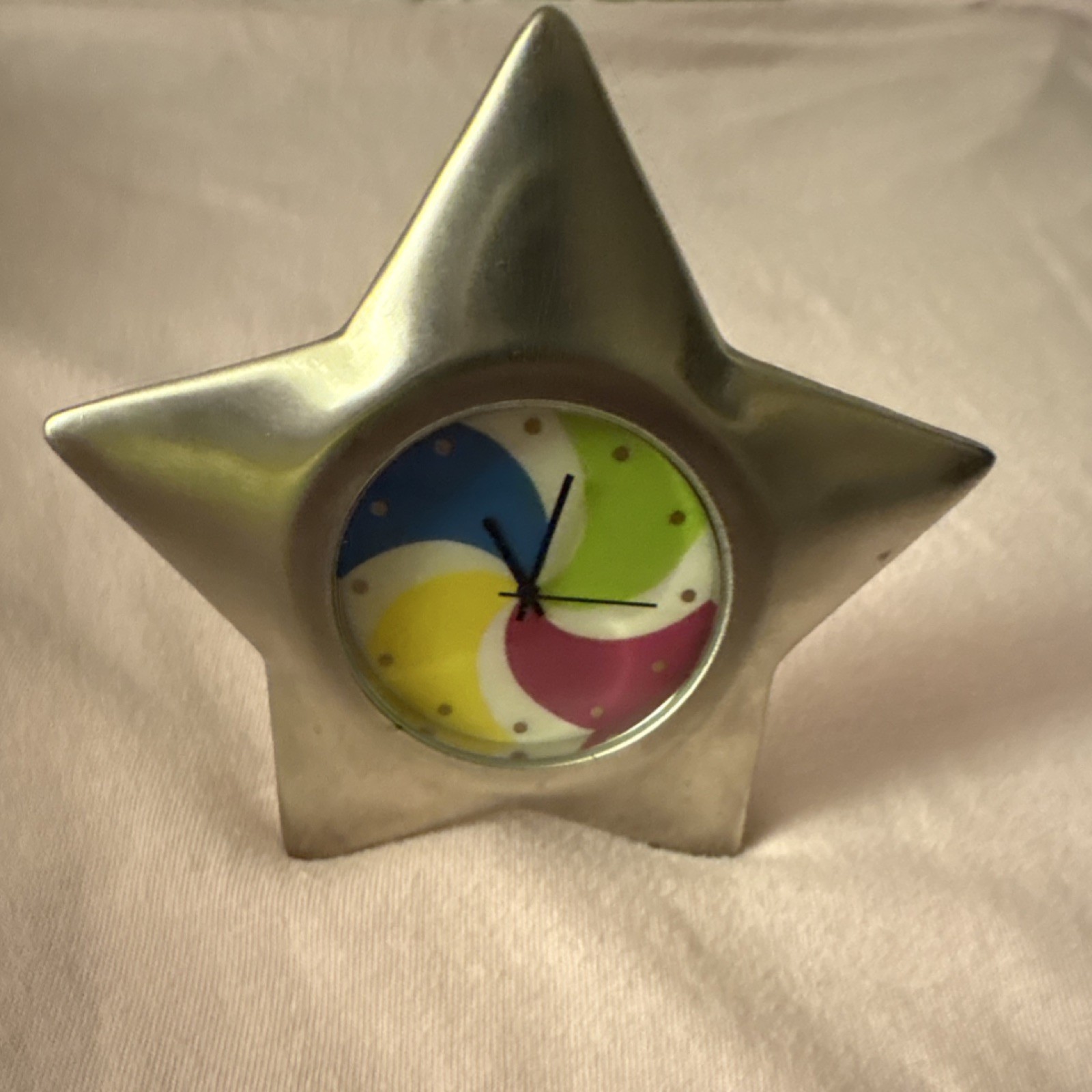 Afterthoughts Star Desk Clock Analog Multicolor Dial Silver Non-Numeric Marks gallery