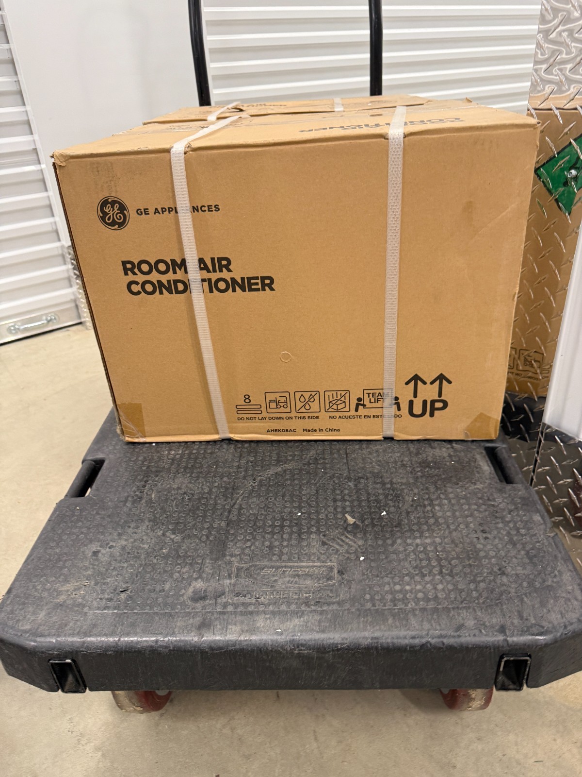 GE 8000 BTU Smart Window Air Conditioner Brand New Sealed! AHEK08ACW1 gallery