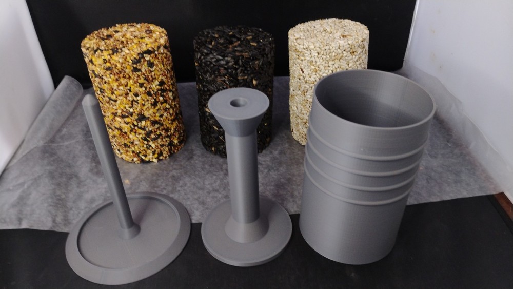 Small Seed Log Mold Kit! Make Your Own Amazing Seed Logs For Feeding The Birds!