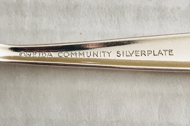 Oneida Community Silverplate Enchantment Gentle Rose 6 Teaspoons gallery