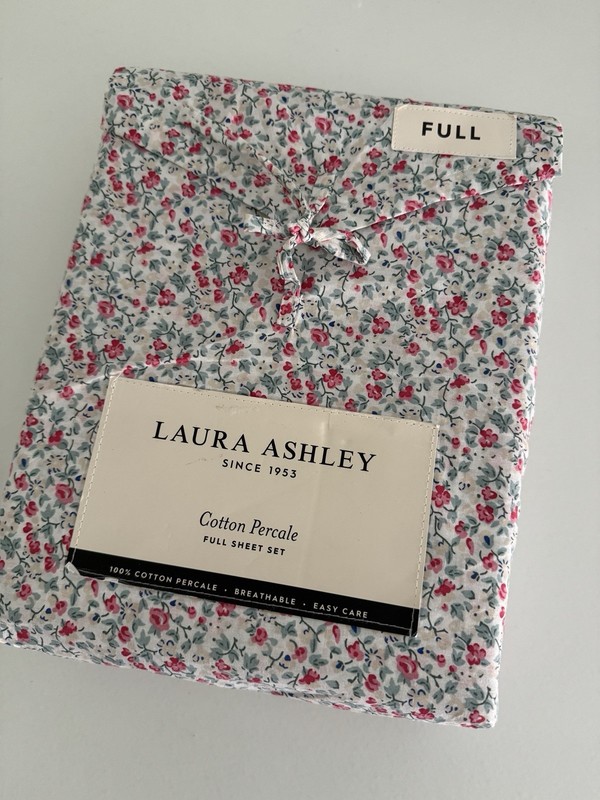 NIP Laura Ashley FULL Full Sheet Set 4 PCS 100% Cotton Percale Flowers Red Aqua gallery
