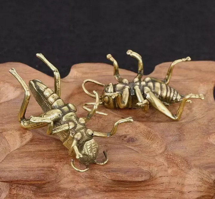 1Set 2Pcs Chinese Bronze Copper Statue Hand Carved Cricket Figurine gallery