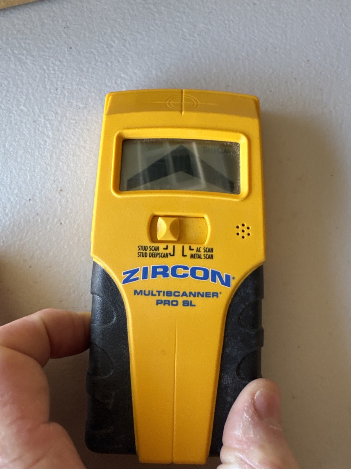 ZIRCON CONTRACTORS MULTISCANNER PRO -- stud, metal and ac scan gallery