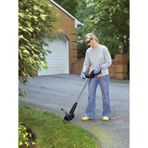 Black & Decker ST4500 2 12 In. 3.5-Amp Corded Electric String Trimmer Edger gallery