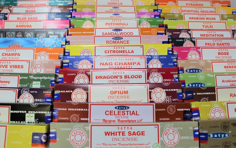 Satya Nag Champa BUDDHAS BLESSING Incense Sticks: Choose 15 30 45 90 or 180 gm gallery