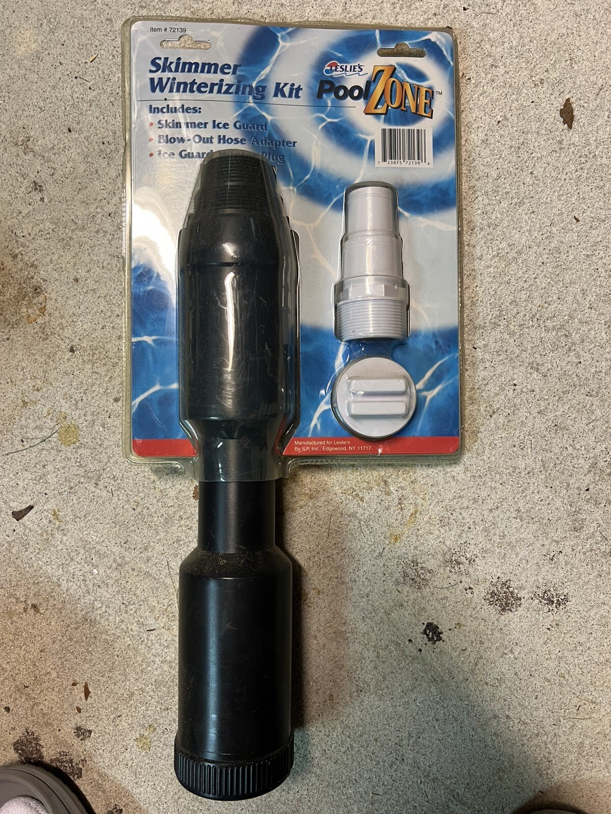 Leslie’s Pool supply Swimming Pool Skimmer Winterizing Kit 16.5" Black and White gallery