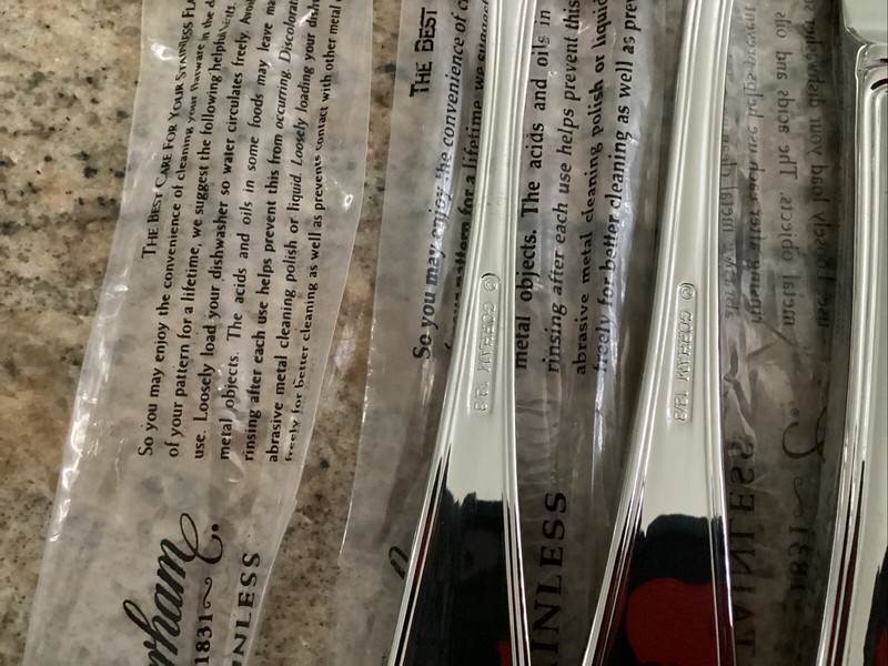 Gorham SHELL Stainless 5 Piece Place Setting (s) Unused 18/8 Flatware Vietnam gallery