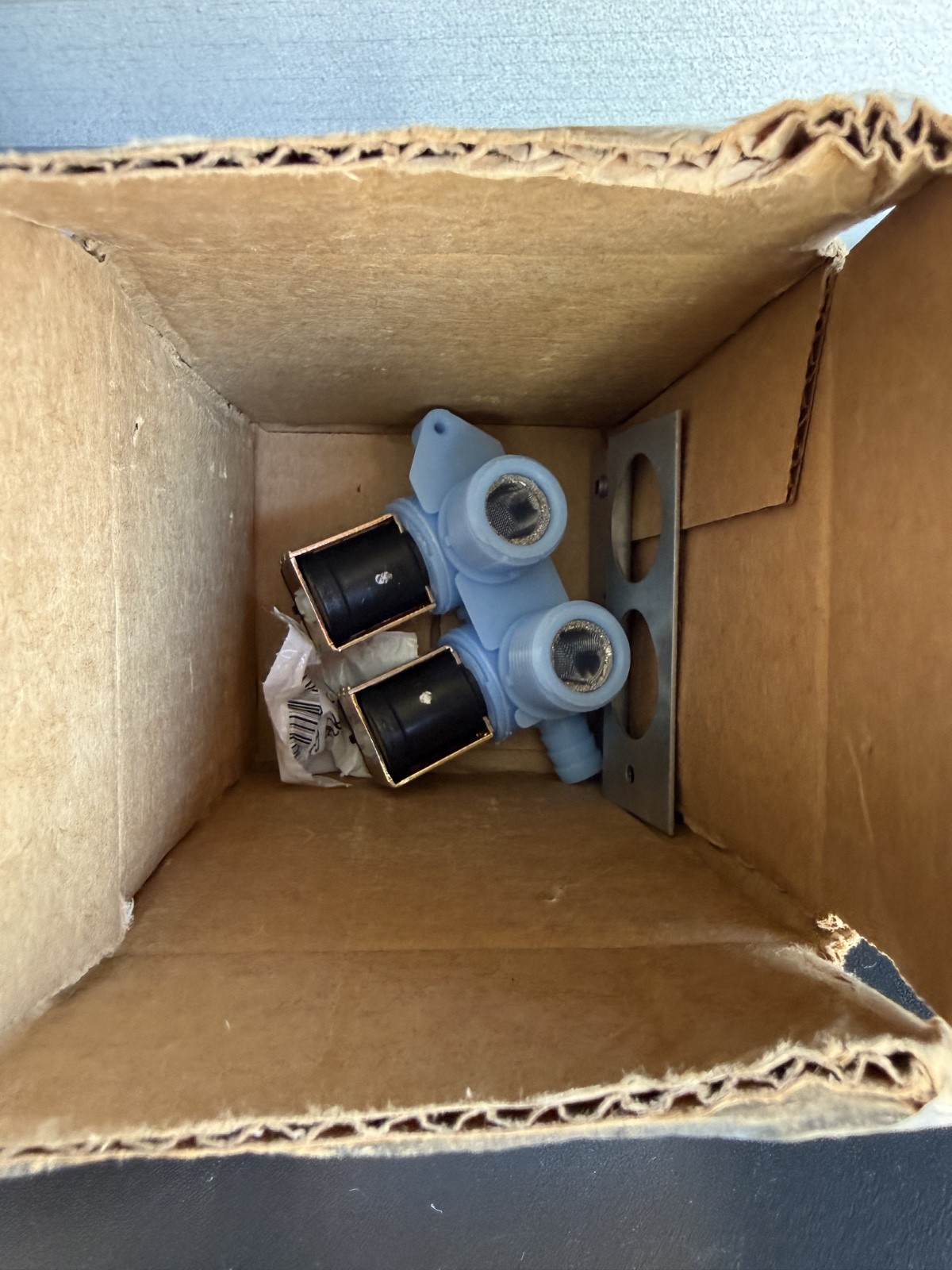 OEM Whirlpool 285805 Washer Water Inlet Valve Genuine New gallery