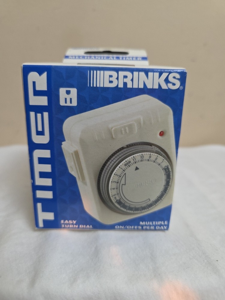 Brinks 42-1020 Mechanical Timer Grounded Plug 120V For Indoor Use Only