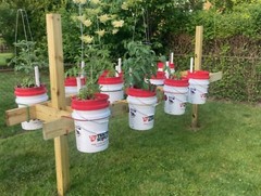 Bucket Suspender Bucket Hanger, Planter for 2″ x 6″ boards, No Fasteners Rq’d