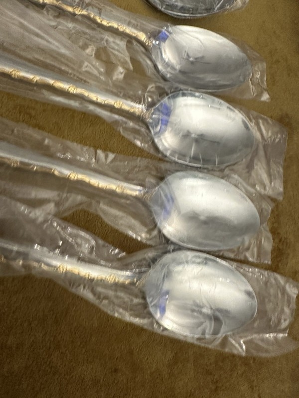 (7) DINNER/SOUP SPOONS Oneida Community GOLDEN BELLE ROSE Stainless Flatware gallery