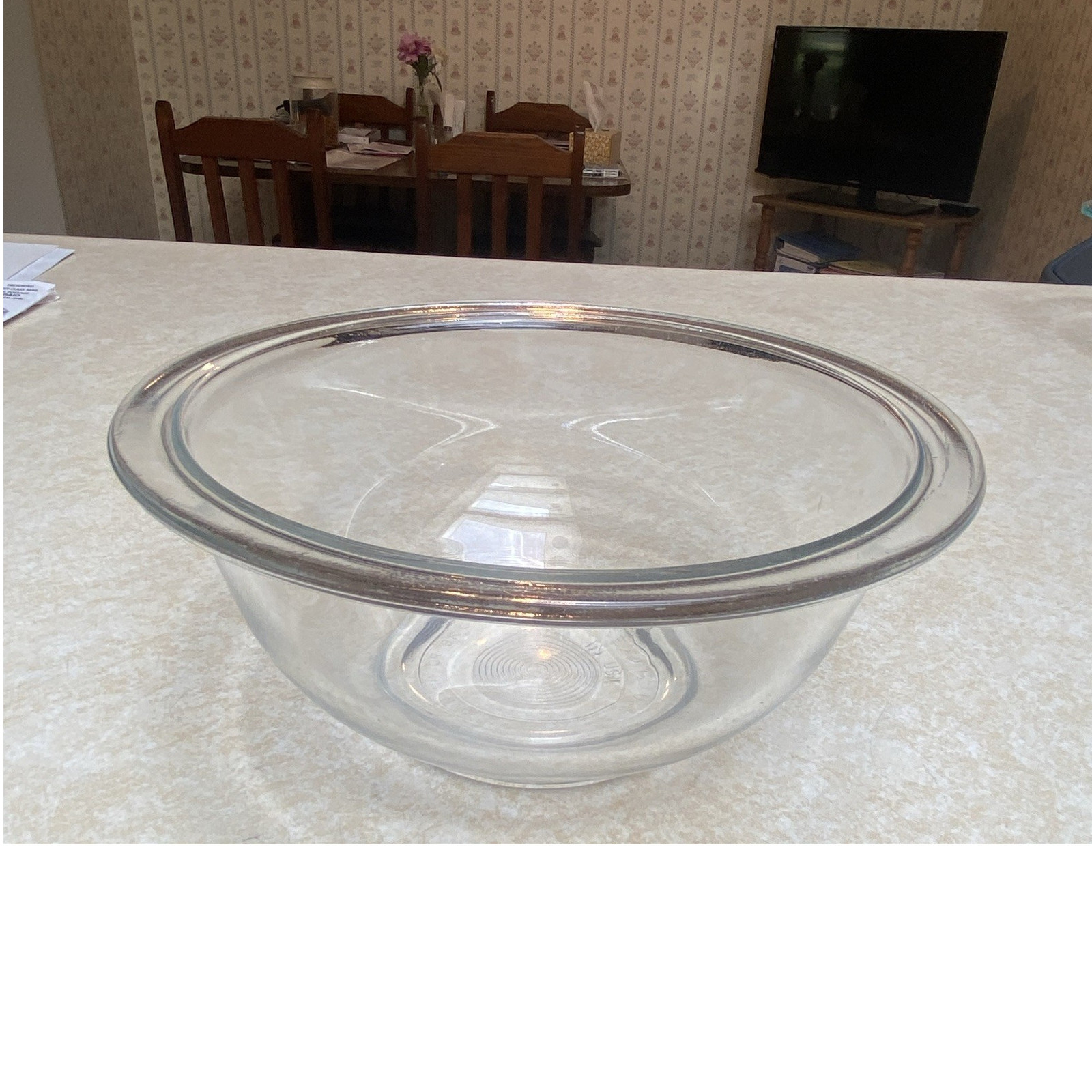 Clear Glass Pyrex Mixing Bowl, Solid Pattern, Less Than 2 qt, 1-Piece, 10 in gallery