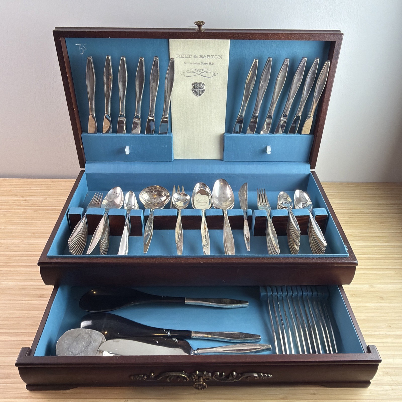 Beautiful 110 piece set Reed and Barton Stainless Steel Flatware in Box gallery