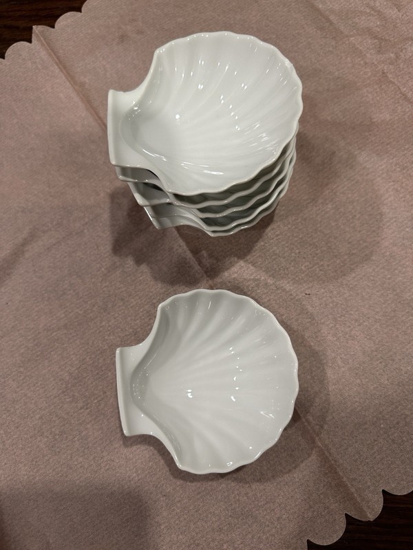 White Scallop Shell Dish Appetizers/Sauces 3.5" Wide Set Of 6 gallery