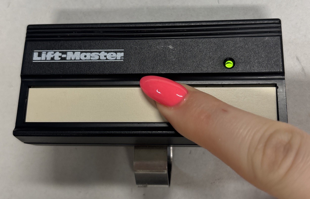 LiftMaster 81LM single button Garage Door & gate remote opener Chamberlain 850CB gallery