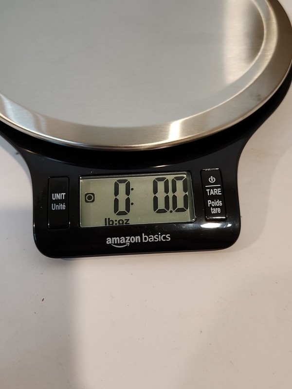 Amazon Basics Digital Kitchen Scale Weighs up to 11 pounds NIB gallery