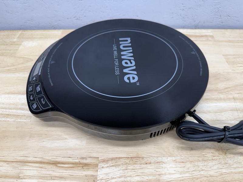 Nuwave PIC Titanium Precision Induction Cooktop Model 30342 gallery