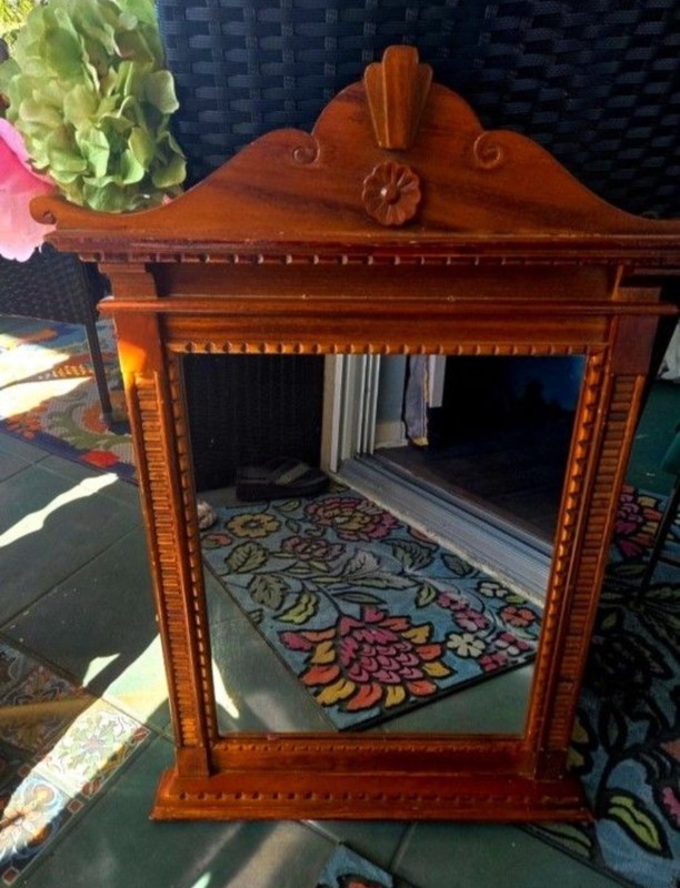 Gothic Victorian Style Mirror Featuring Carved Details Floral Crest 29.5 "×17" gallery