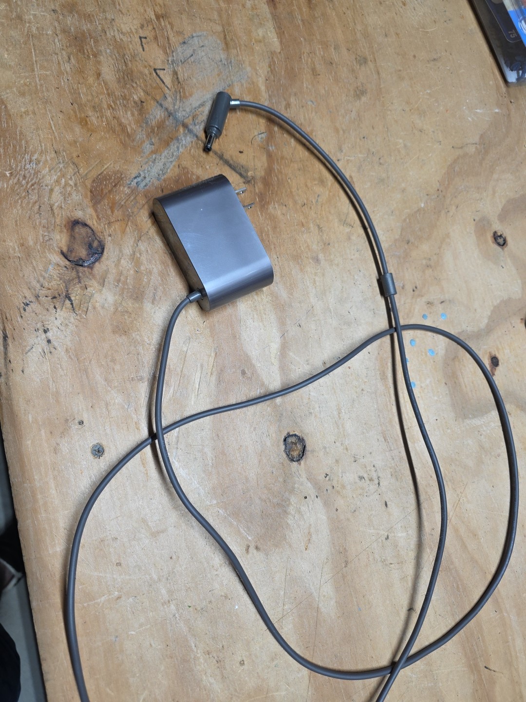 Genuine Dyson Class 2 Battery Charger Power Cord Model 210826-03 Fits V6 V7 V8 gallery
