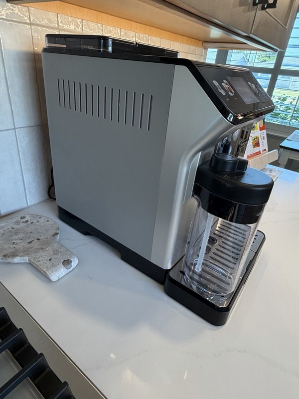 DeLonghi Eletta Explore Fully Automatic Espresso Coffee Machine Hot & Cold gallery