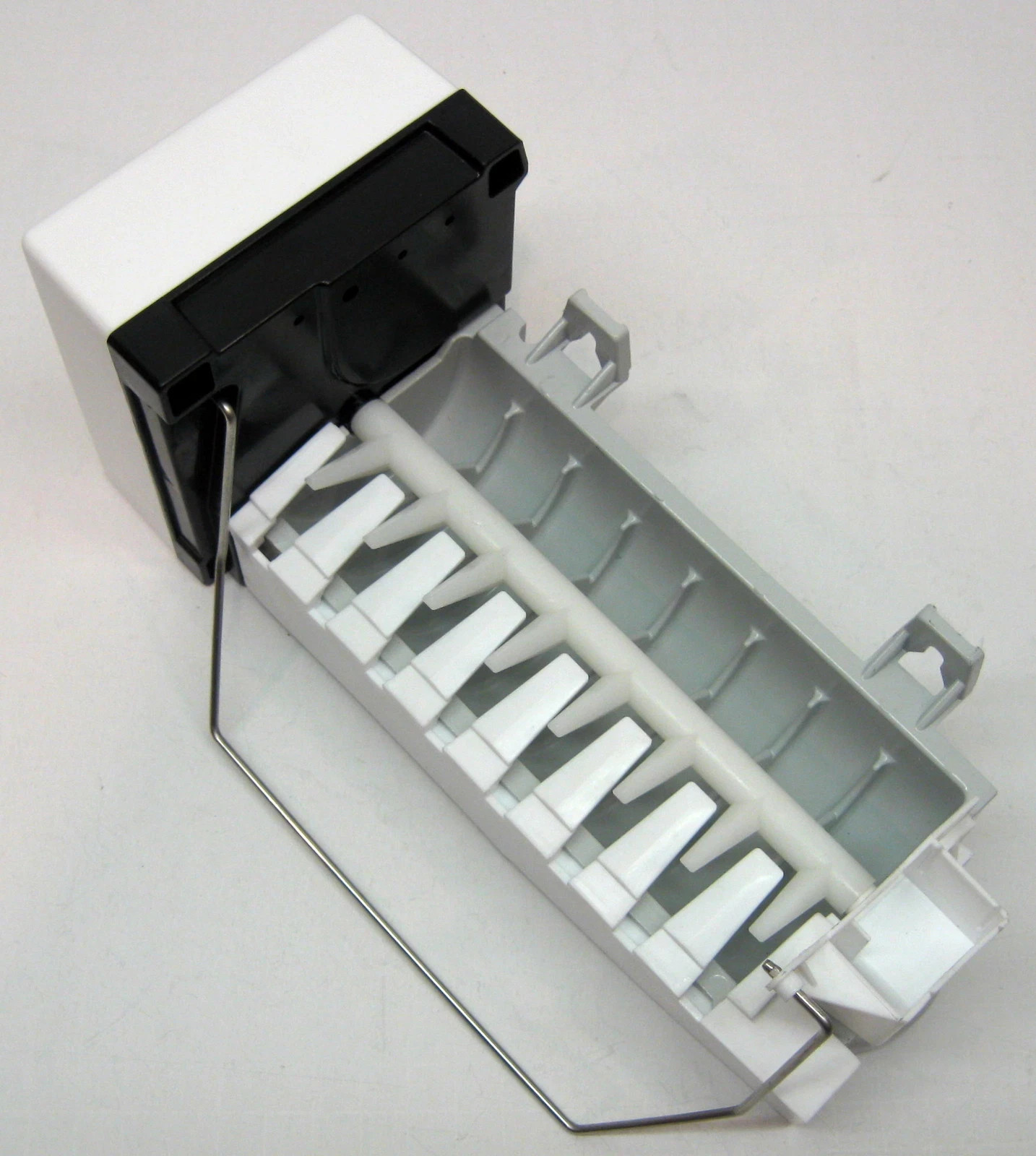 IM900 Refrigerator Icemaker for Maytag Amana PS2121513 AP4135008 D7824705 gallery