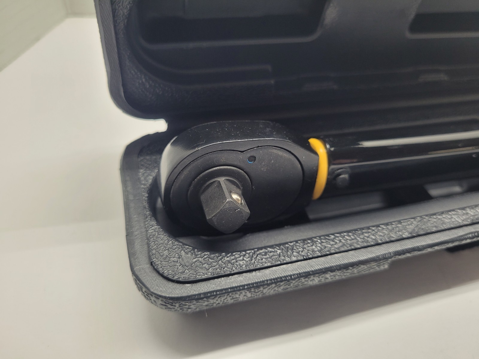 LEXIVON 1/2" Drive Click Type Torque Wrench, 10-80 Ft-Lb - New In Case gallery