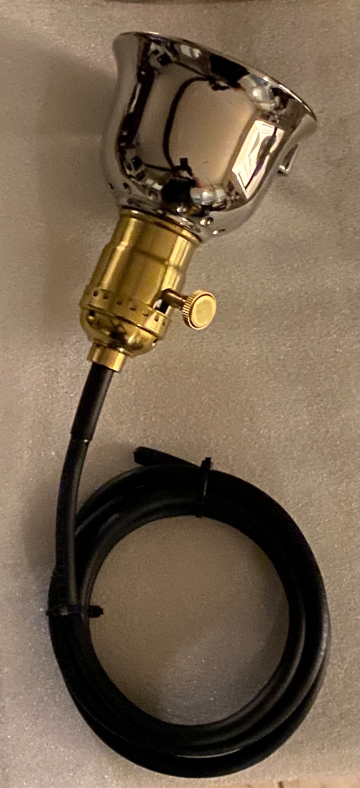 SOLID BRASS REPLACEMENT SOCKET FOR THE DELTA 882 RETIREMENT WORK LIGHT. gallery