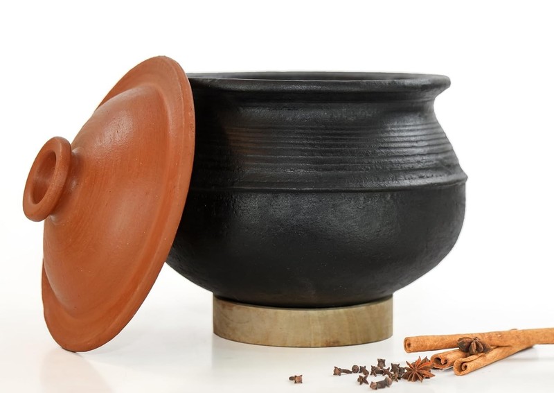 Clay Earthenware Pot LPG and Microwave Safe Unglazed/3 L Black Indian Traditiona gallery