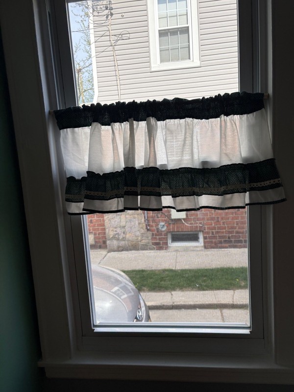 Vintage Ruffled Window Valance Hunter Green & Ivory 60 X 16 Ivory Trim gallery
