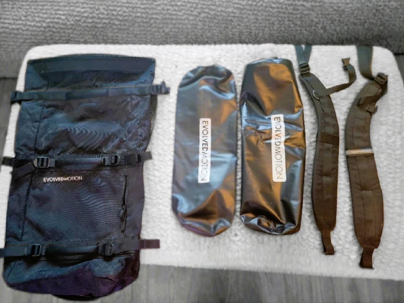Evolved Motion - EmPack OG Backpack 30 Liter - Black - Includes 2 Reserviors 4