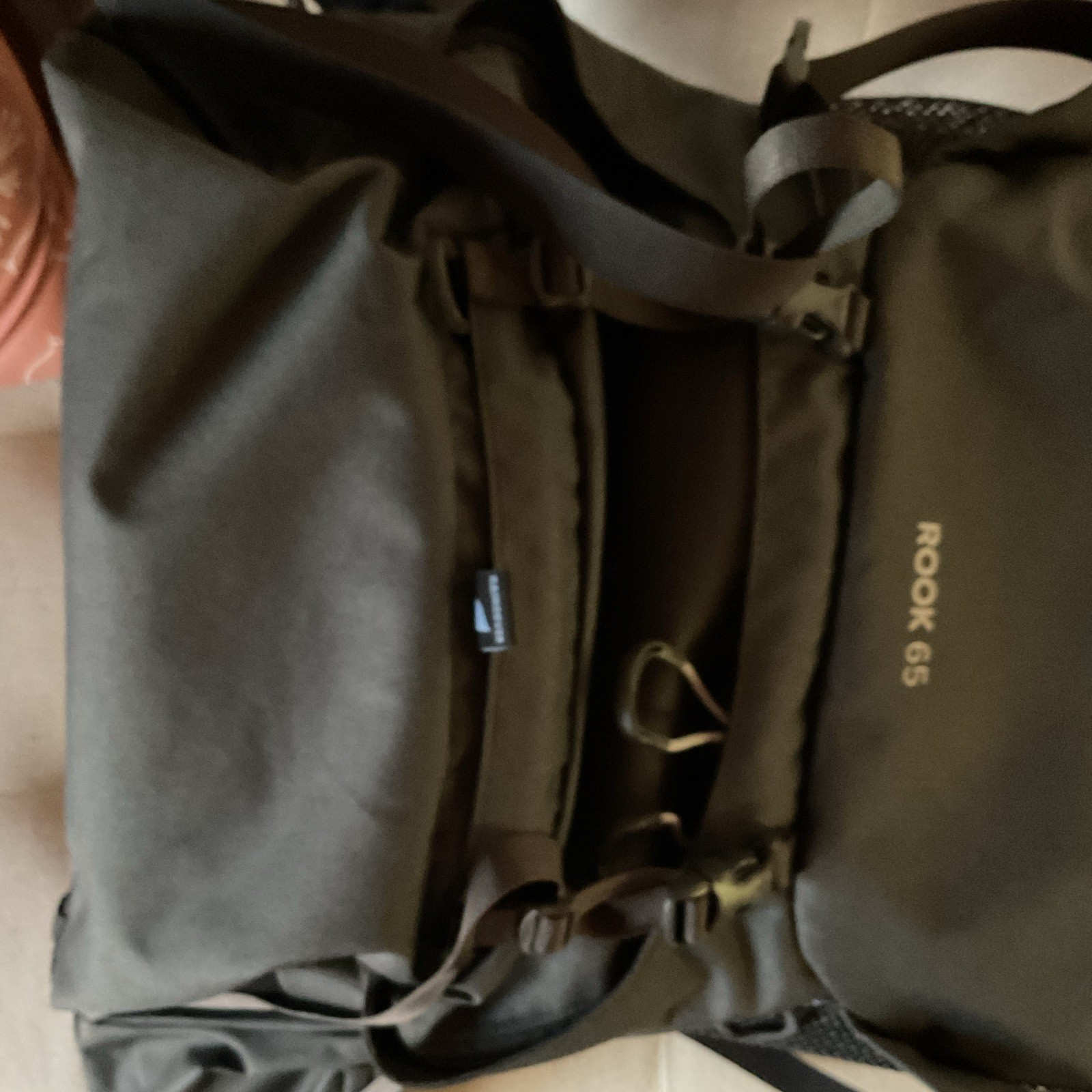 Osprey Rook 65 65L Black Hiking Backpack Ventilated Back Panel Hydration 3