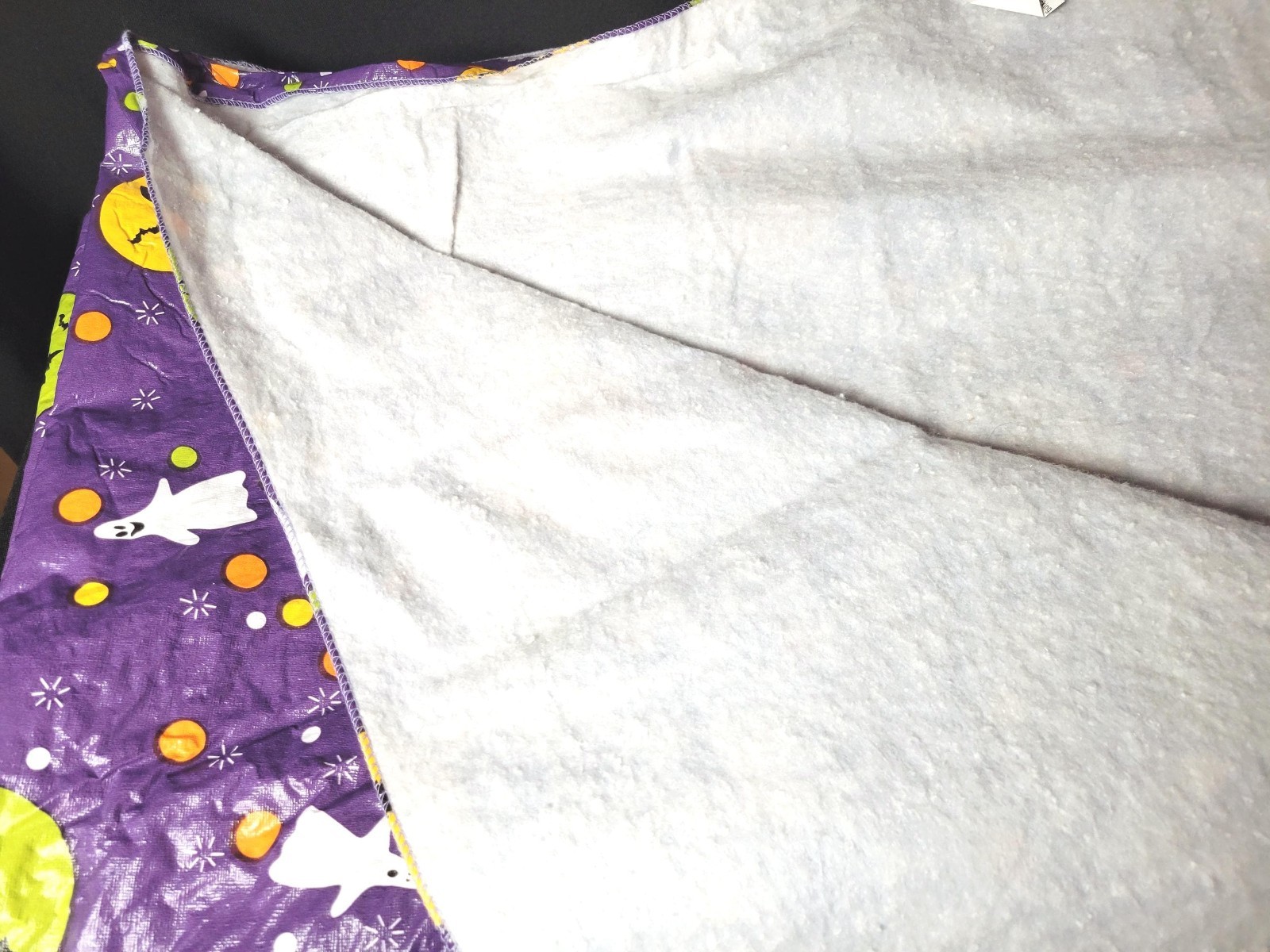 Vintage Halloween Purple Vinyl Rounded Corners Party Tablecloth 60"L x 40"W gallery
