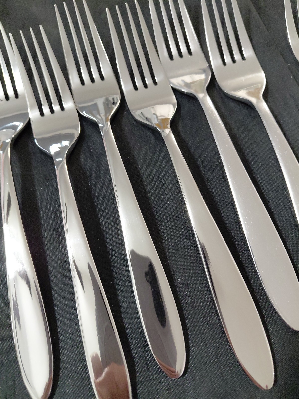 Oneida Jennifer/Mooncrest/Luann Stainless Flatware gallery