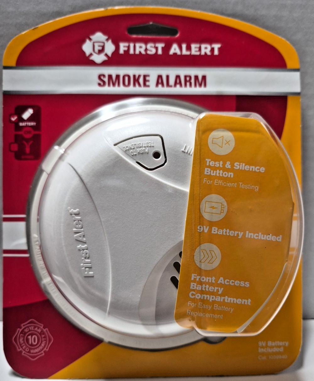 First Alert Battery Smoke Alarm Detector Safety All Rooms 9 Volt Battery Inc New gallery