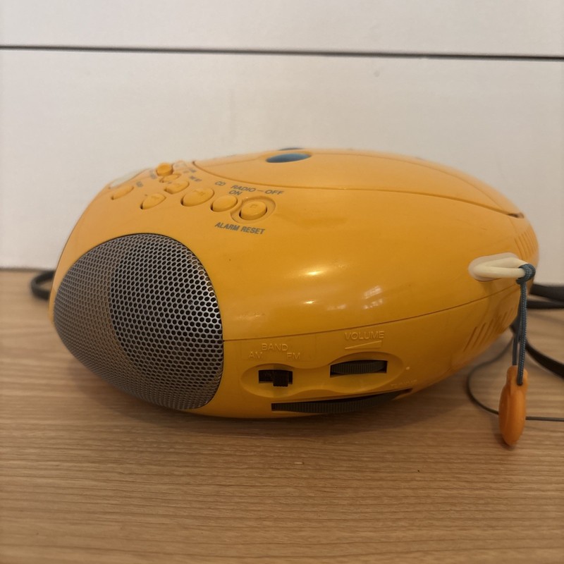Y2K ‘99 Sony Dream Machine Psyc ICF-CD831 CD Alarm Clock Radio Yellow gallery