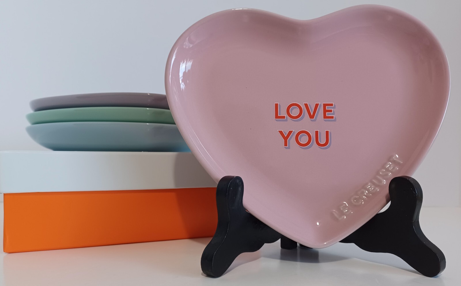Le Creuset Stoneware Conversation Heart Plates 17cm 4 Colors, Brand New gallery