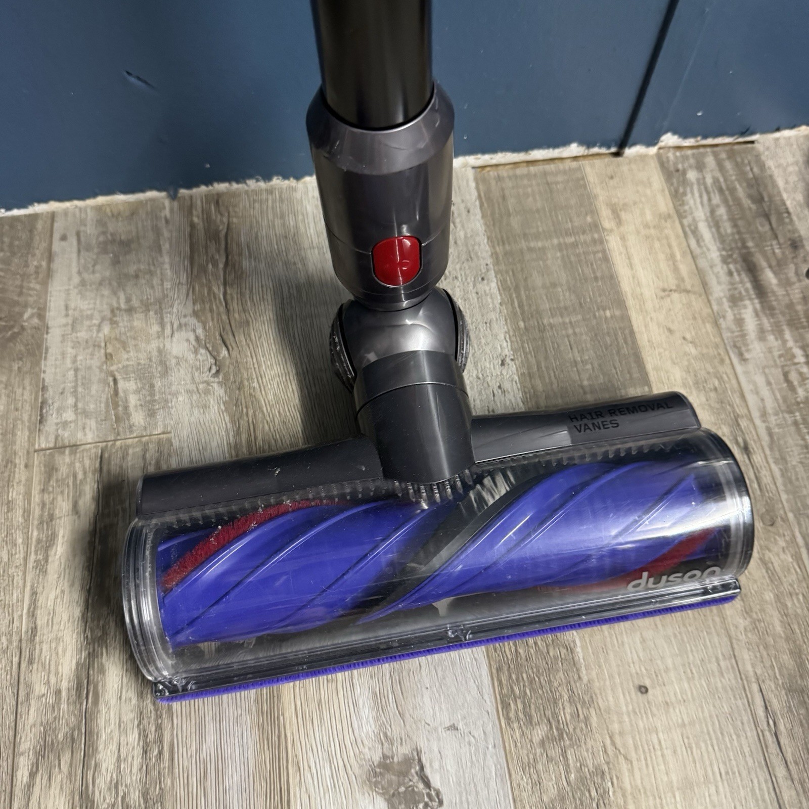 Dyson V8 Animal+ Cordless Stick Vacuum Cleaner -Silver/Purple-SV10 gallery