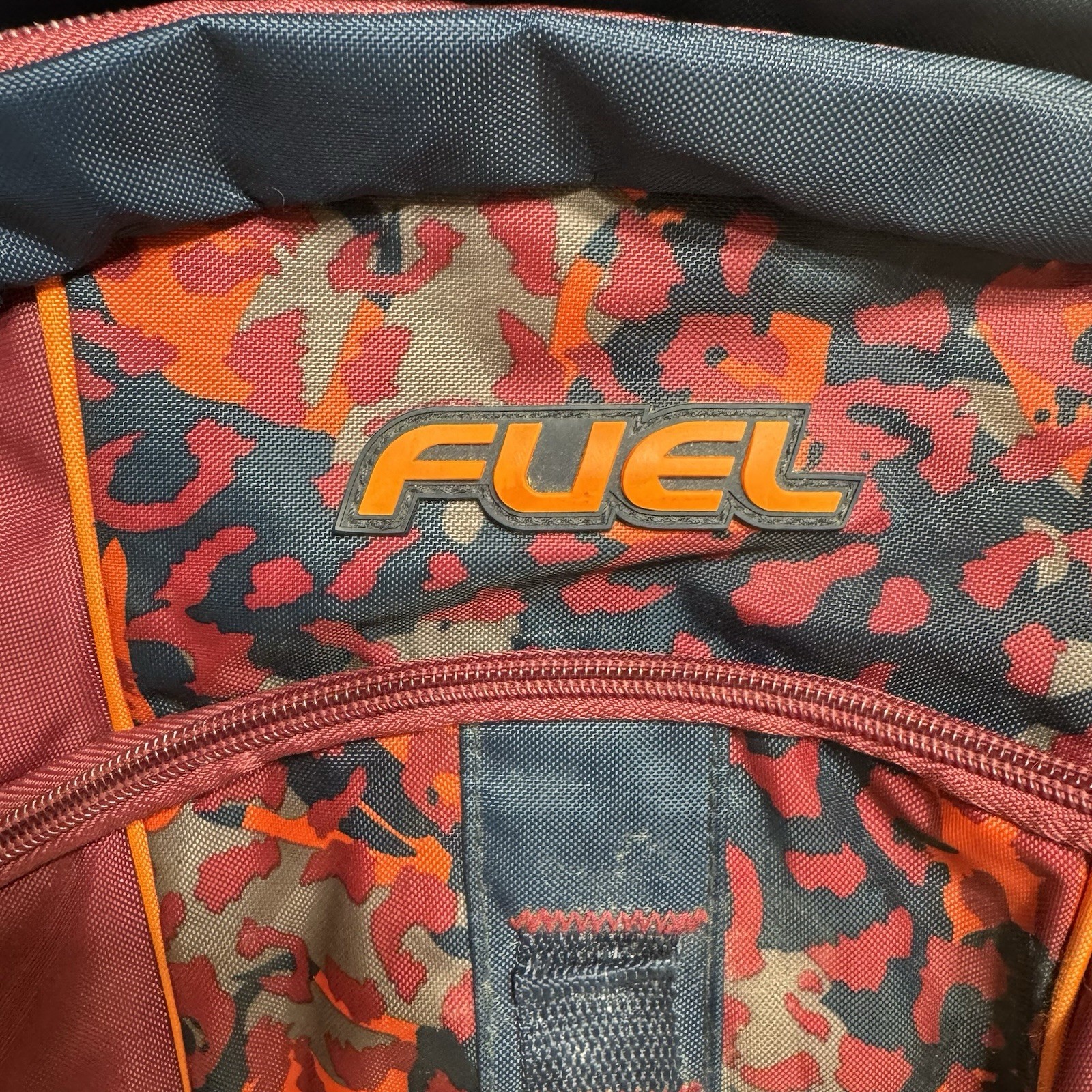 Fuel red camo backpack shoulder straps 3 zipper compartments 2