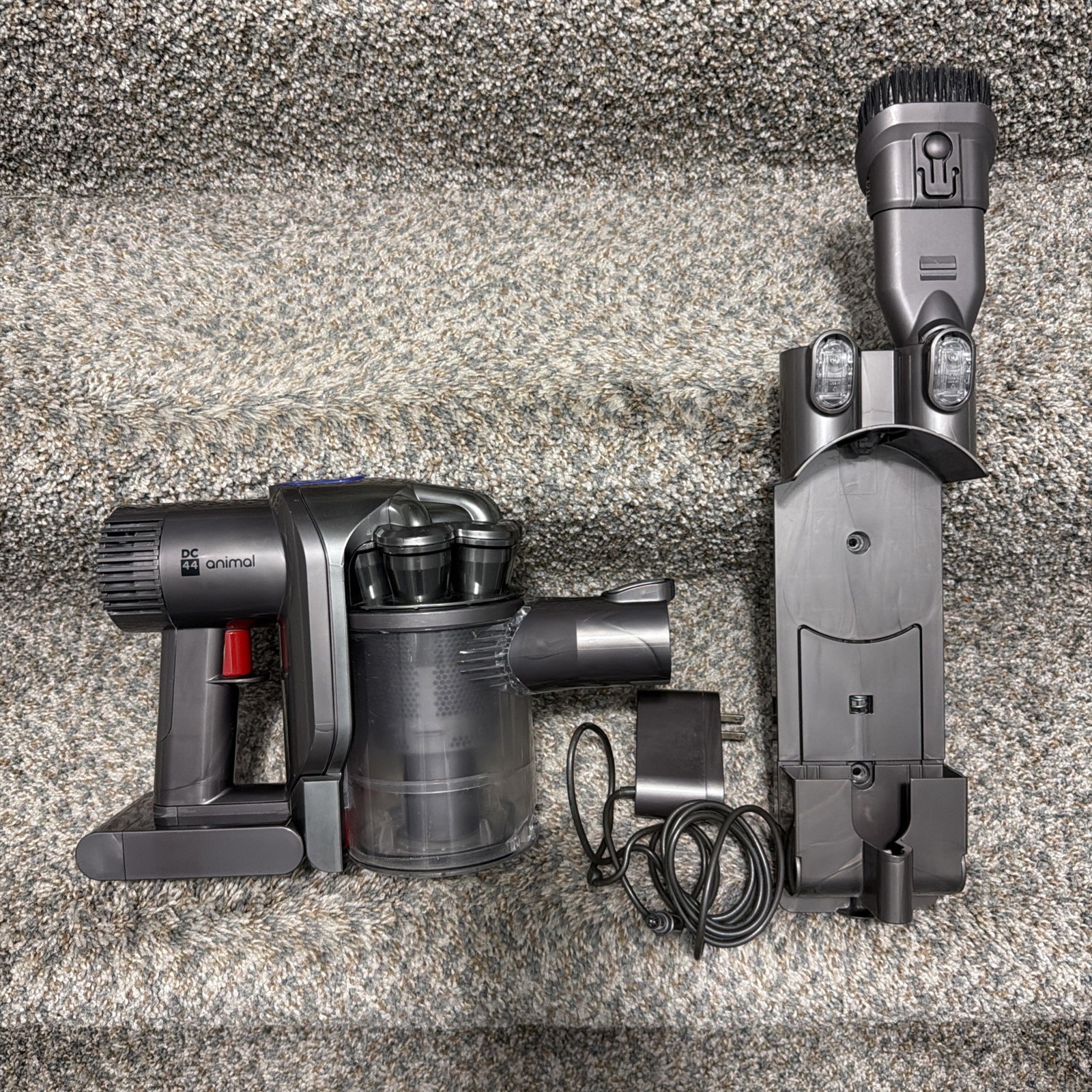 Dyson DC44 Animal Cordless Vacuum Complete Motor Assembly With Filter & Charger gallery
