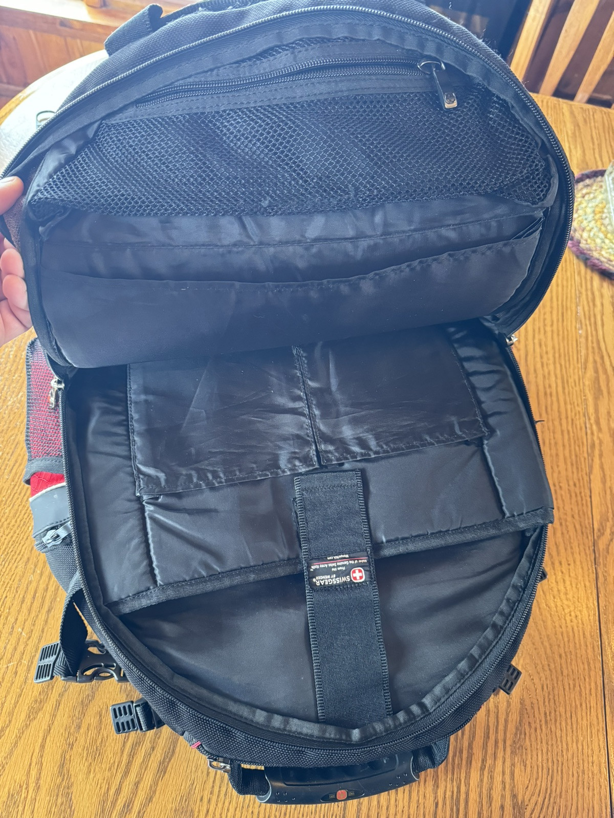SWISSGEAR Padded Shoulder Straps Multipocket Hiking Backpack Black And Red  4