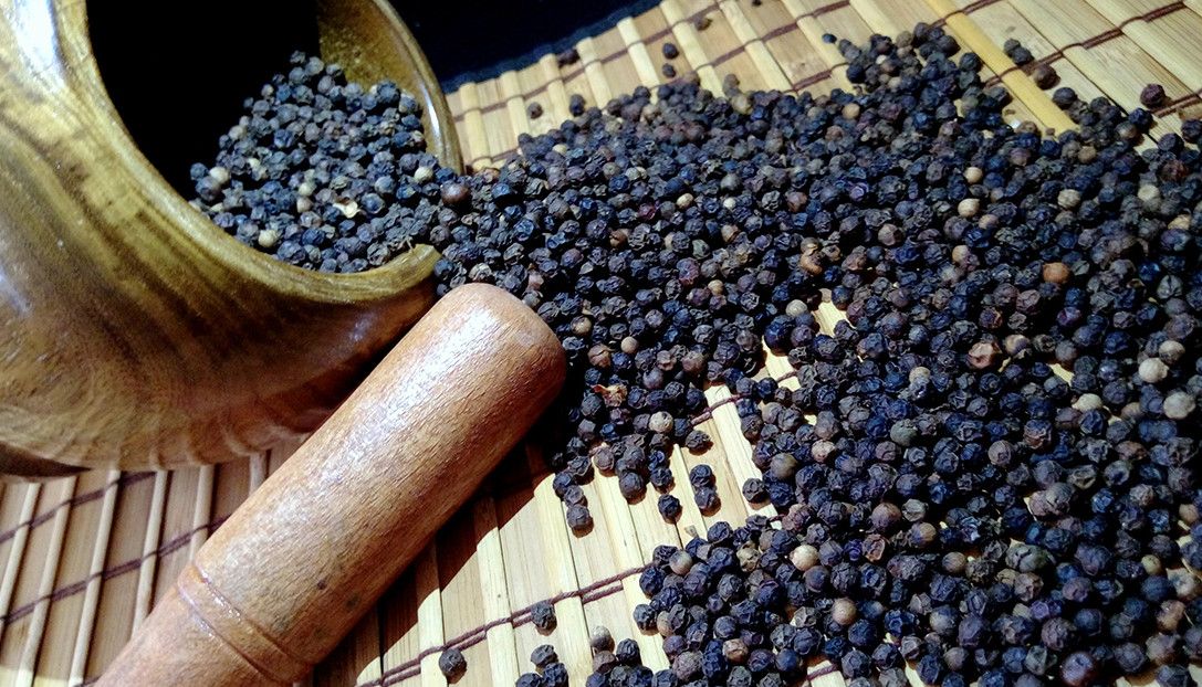 Ceylon Black Pepper Peppercorns Organic Dried Whole Spice Homemade Premium Pure gallery