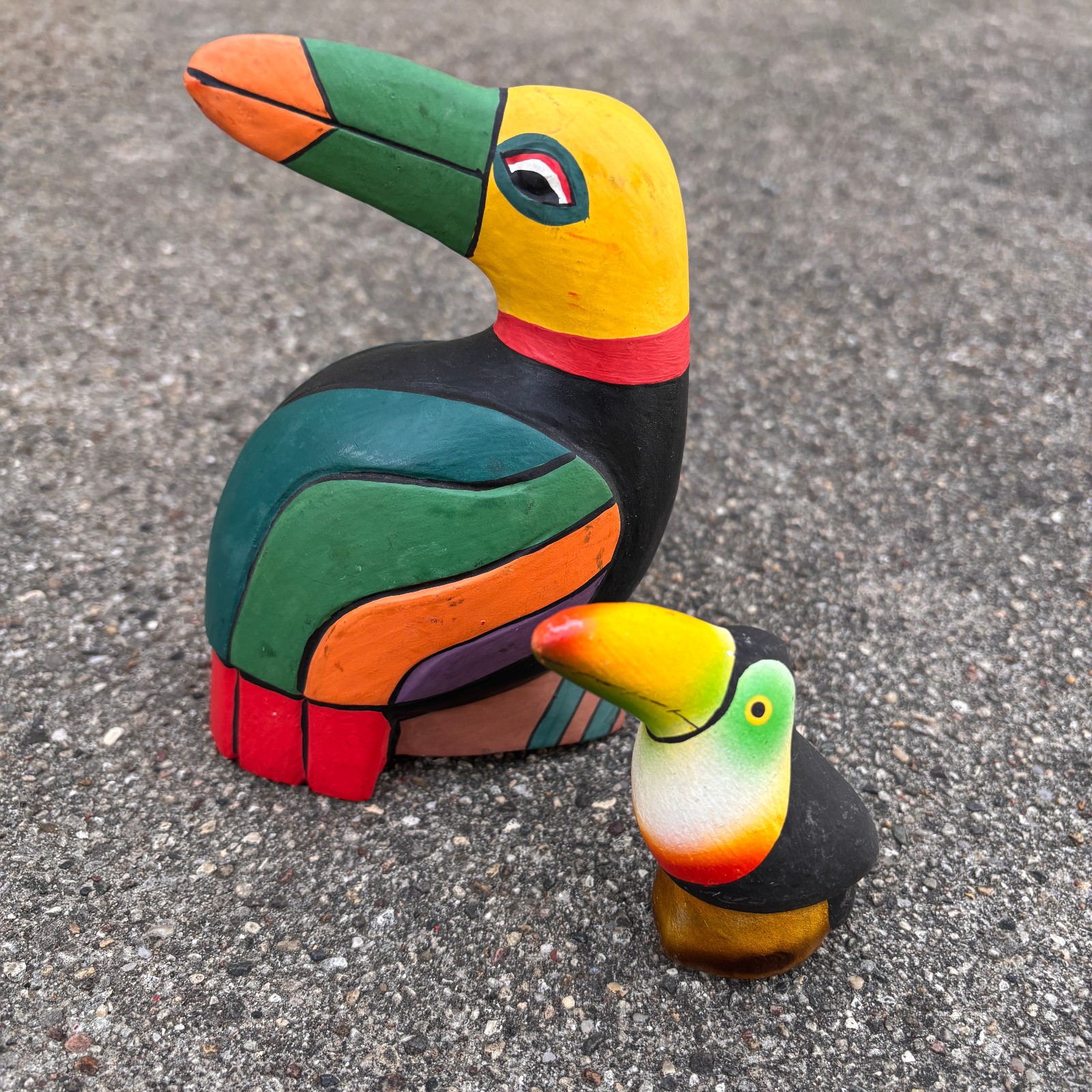 Pier 1 Imports Molded Handpainted Vibrant Folk Art Toucan Bird Figures gallery
