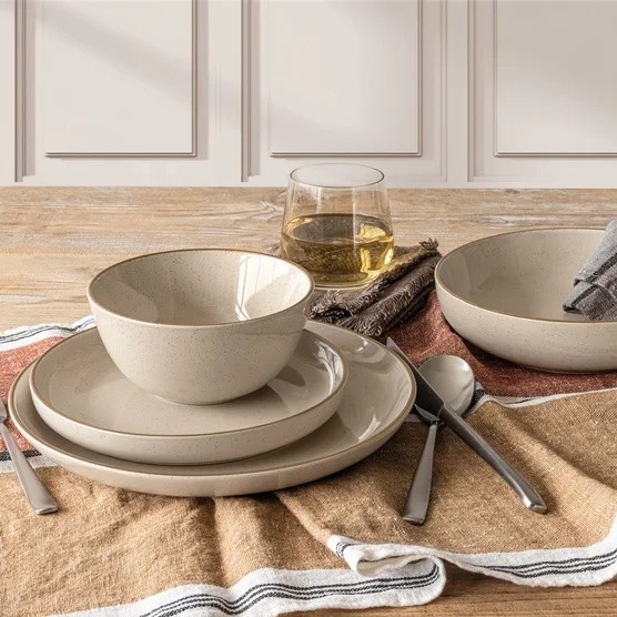 over&back Options 16-piece Dinnerware Set gallery