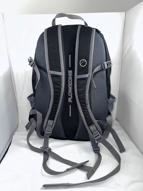 Lowe Alpine Matrix FlowZone 24 Black/Gray Backpack Bag Camping Hiking Skiing 2