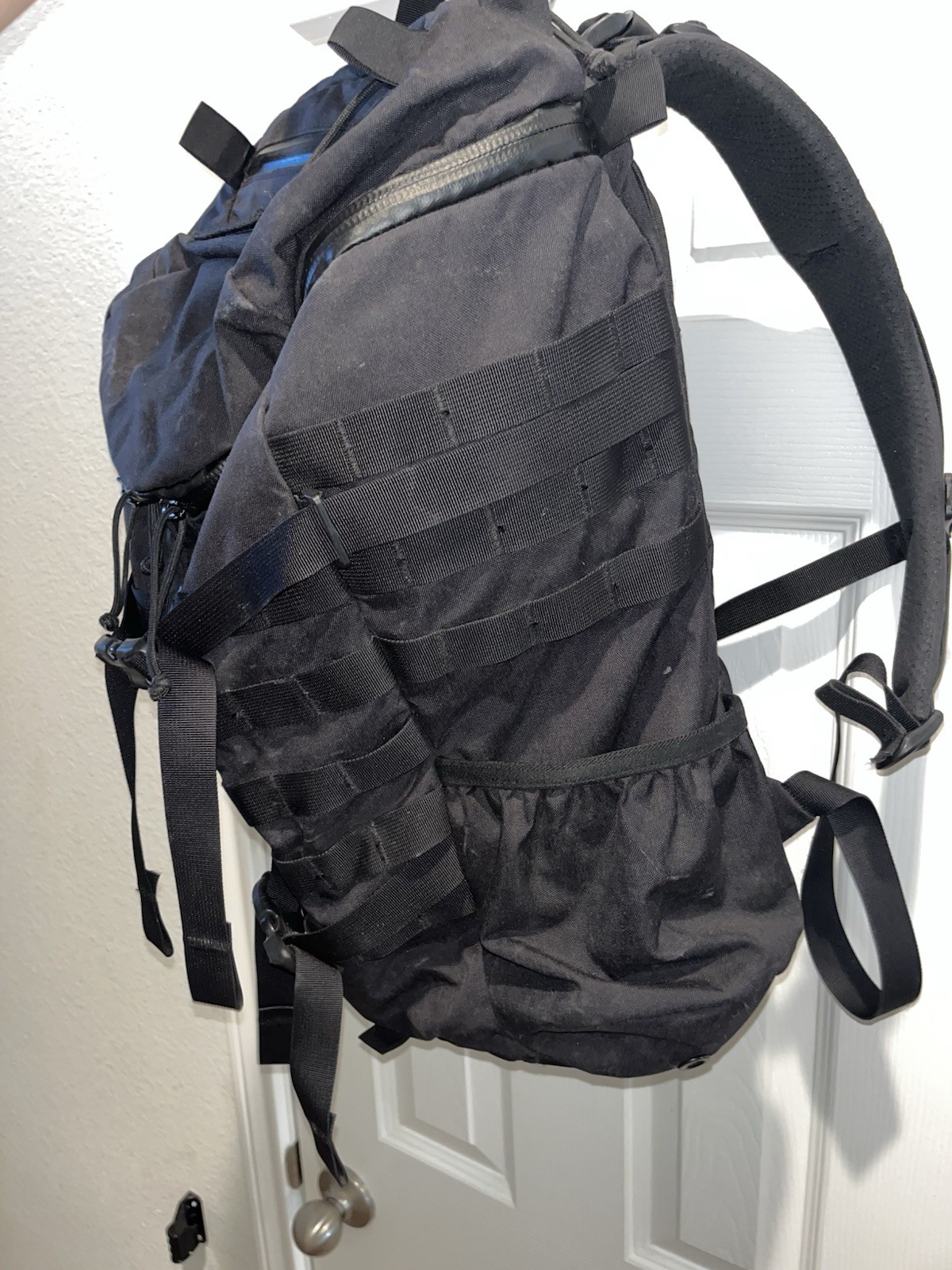 Mystery Ranch Hiking Backpack Black Nylon Padded Straps External Pockets 5