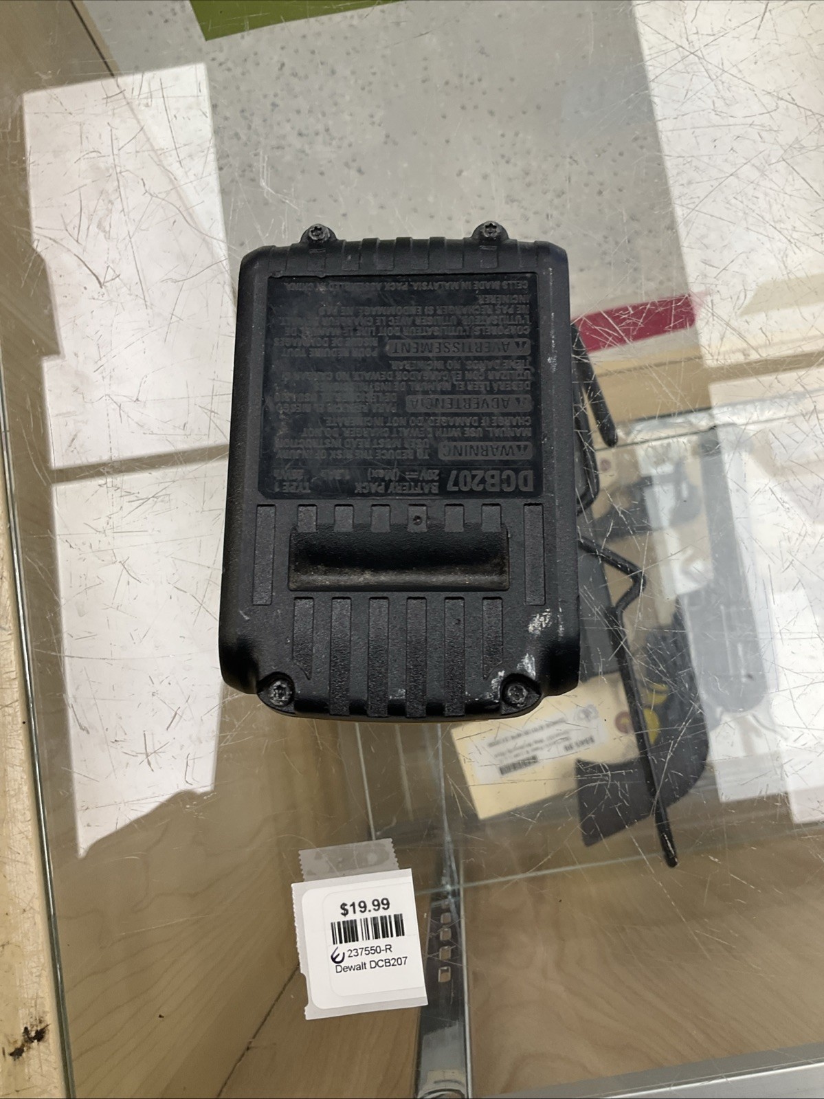 DEWALT DCB207 20V Li-Ion Battery - Black/Yellow 237550 gallery